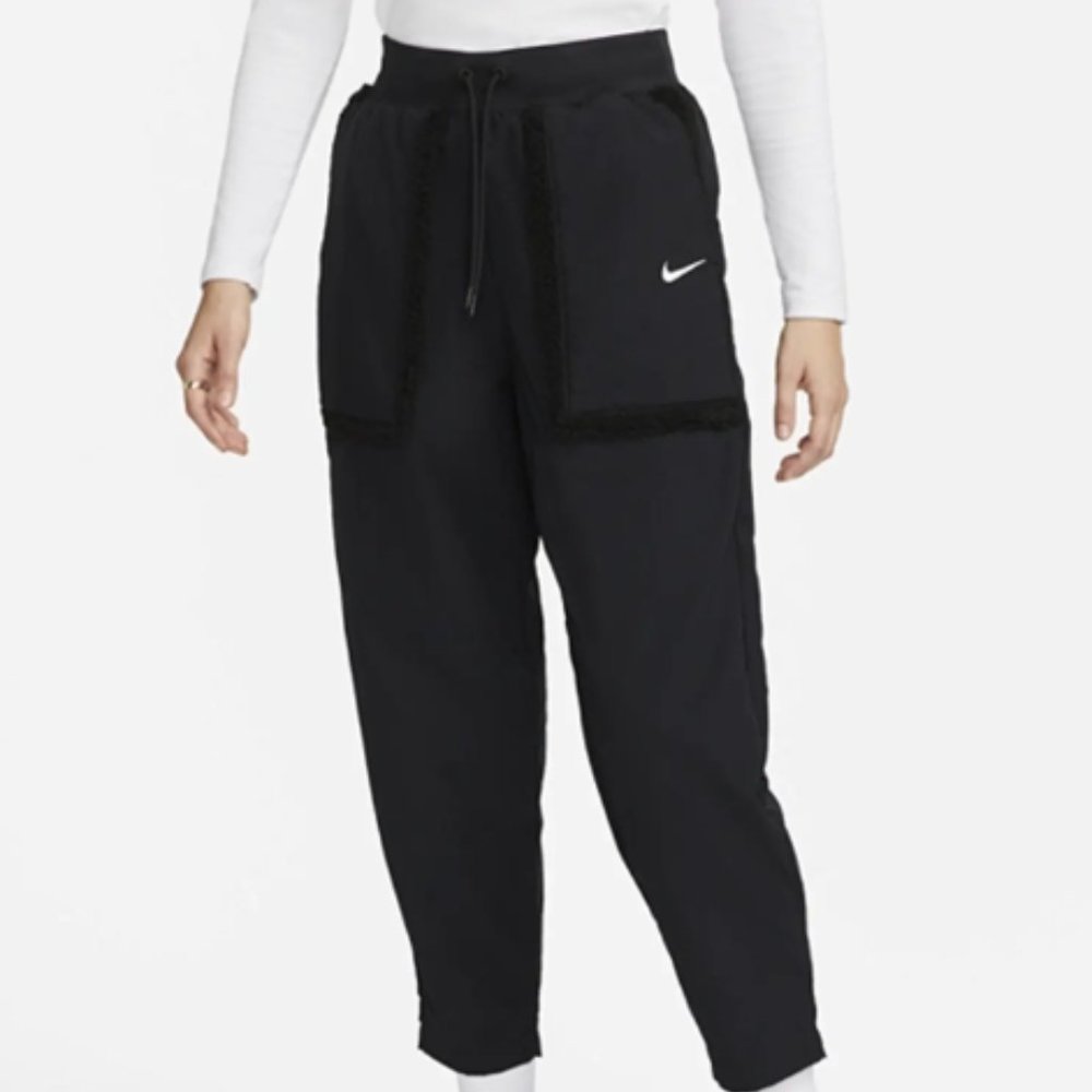Nike‎ Sportswear Essential Women's Woven High-Waisted Curve Pants, Black XXL